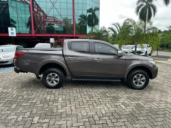 MITSUBISHI-L200 TRITON-2.4 16V TURBO DIESEL SPORT HPE CD 4P 4X4 AUTOMÁTICO MITSUBISHI-L200 TRITON-2018