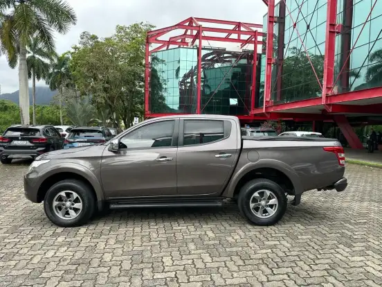 MITSUBISHI-L200 TRITON-2.4 16V TURBO DIESEL SPORT HPE CD 4P 4X4 AUTOMÁTICO MITSUBISHI-L200 TRITON-2018