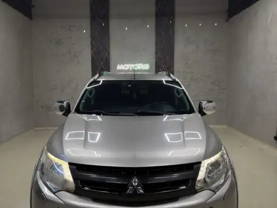 MITSUBISHI-L200 TRITON-2.4 16V TURBO DIESEL SPORT HPE-S CD 4P 4X4 AUTOMÁTICO MITSUBISHI-L200 TRITON-2019