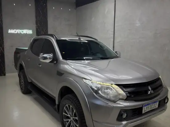 MITSUBISHI-L200 TRITON-2.4 16V TURBO DIESEL SPORT HPE-S CD 4P 4X4 AUTOMÁTICO MITSUBISHI-L200 TRITON-2019
