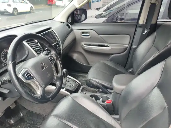 MITSUBISHI-L200 TRITON-2.4 16V TURBO DIESEL SPORT HPE-S CD 4P 4X4 AUTOMÁTICO MITSUBISHI-L200 TRITON-2020