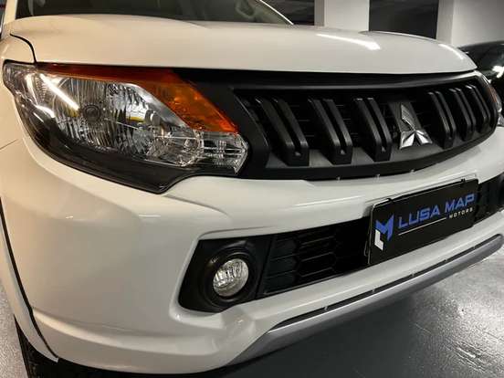 MITSUBISHI-L200 TRITON-2024