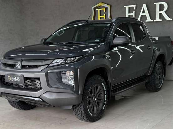 MITSUBISHI-L200 TRITON-2.4 16V TURBO DIESEL GLS CD 4X4 AUTOMÁTICO MITSUBISHI-L200 TRITON-2024