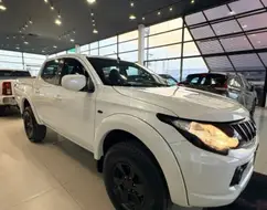 MITSUBISHI L200 TRITON 2.4 16V TURBO DIESEL SPORT GLS CD 4P 4X4 AUTOMÁTICO MITSUBISHI L200 TRITON 2.4 16V TURBO DIESEL SPORT GLS CD 4P 4X4 AUTOMÁTICO