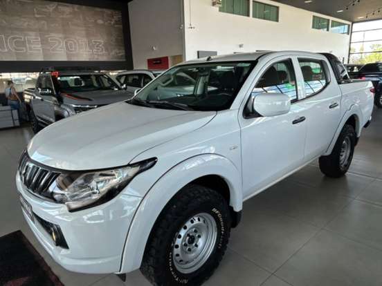 MITSUBISHI-L200 TRITON-2024