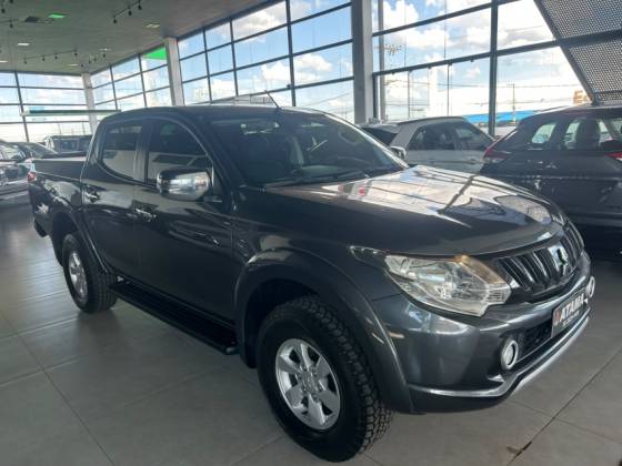 MITSUBISHI L200 TRITON 2.4 16V TURBO DIESEL SPORT HPE CD 4P 4X4 AUTOMÁTICO