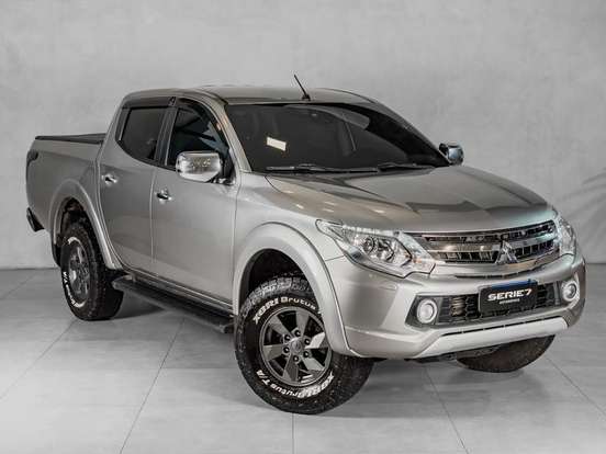 MITSUBISHI-L200 TRITON-2.4 16V TURBO DIESEL SPORT HPE TOP CD 4P 4X4 AUTOMÁTICO MITSUBISHI-L200 TRITON-2017