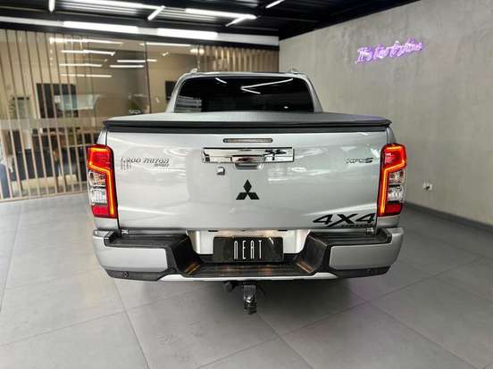 MITSUBISHI-L200 TRITON-2.4 16V TURBO DIESEL SPORT HPE-S CD 4P 4X4 AUTOMÁTICO MITSUBISHI-L200 TRITON-2021