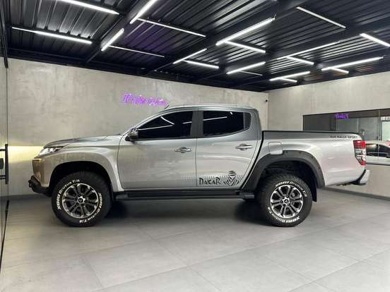 MITSUBISHI-L200 TRITON-2021
