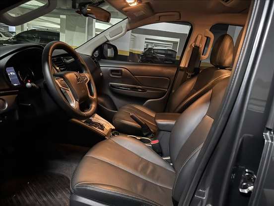 MITSUBISHI-L200 TRITON-2025