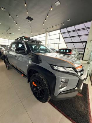 MITSUBISHI L200 TRITON 2.4 16V TURBO DIESEL SPORT SAVANA SERTÔES CD 4P 4X4 AUTOMÁTICO