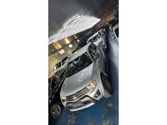 MITSUBISHI-L200 TRITON-2015