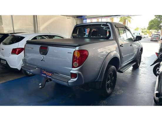 MITSUBISHI-L200 TRITON-2015