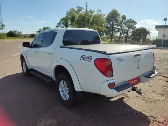 MITSUBISHI-L200 TRITON-3.2 HPE 4X4 CD 16V TURBO INTERCOOLER DIESEL 4P AUTOMÁTICO MITSUBISHI-L200 TRITON-2014