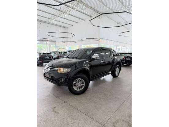 MITSUBISHI-L200 TRITON-3.5 HPE 4X4 CD V6 24V FLEX 4P AUTOMÁTICO MITSUBISHI-L200 TRITON-2014