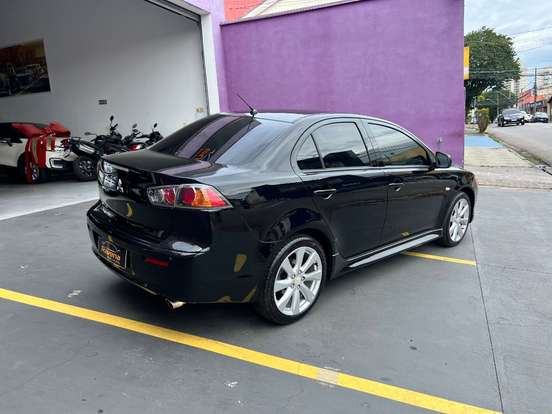 MITSUBISHI-LANCER-2.0 16V GASOLINA 4P AUTOMÁTICO MITSUBISHI-LANCER-2013