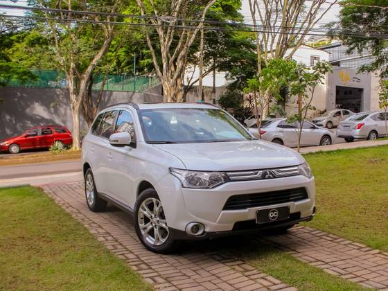 MITSUBISHI OUTLANDER 2.0 16V GASOLINA 4P AUTOMÁTICO