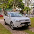 MITSUBISHI OUTLANDER 2.0 16V GASOLINA 4P AUTOMÁTICO MITSUBISHI OUTLANDER 2.0 16V GASOLINA 4P AUTOMÁTICO