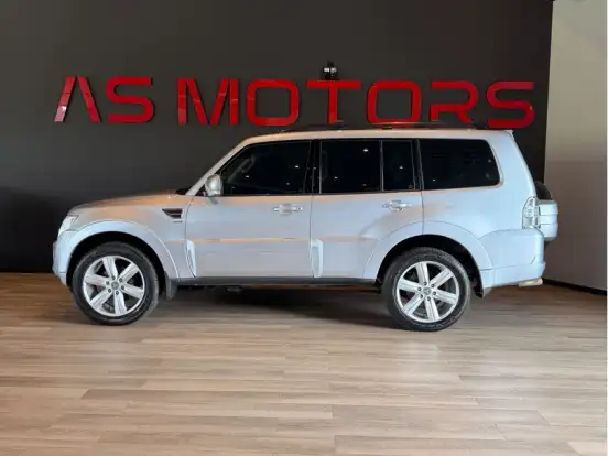 MITSUBISHI-PAJERO FULL-3.2 HPE 4X4 16V TURBO INTERCOOLER DIESEL 4P AUTOMÁTICO MITSUBISHI-PAJERO FULL-2013