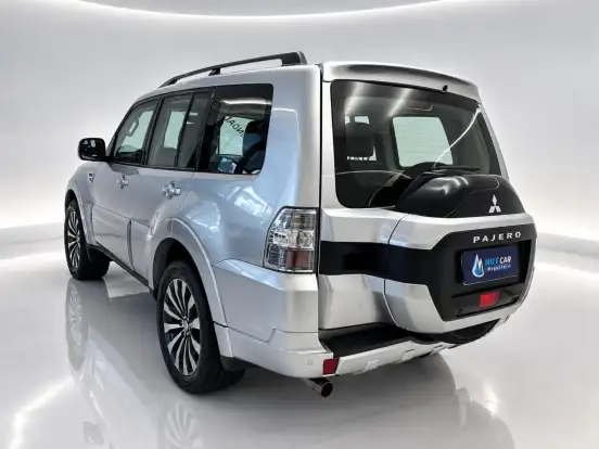 MITSUBISHI-PAJERO FULL-3.8 HPE 4X4 V6 24V GASOLINA 4P AUTOMÁTICO MITSUBISHI-PAJERO FULL-2018