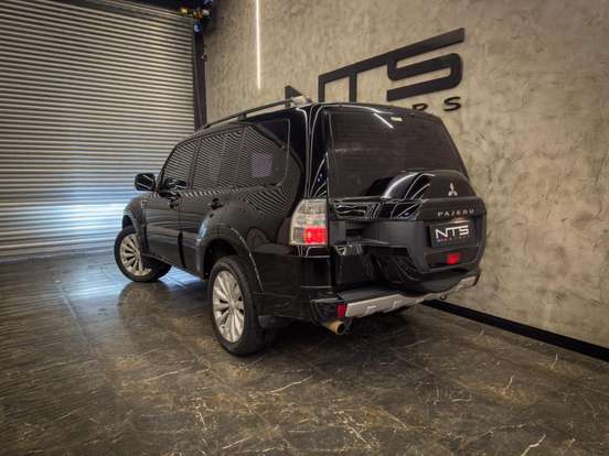 MITSUBISHI-PAJERO FULL-2015
