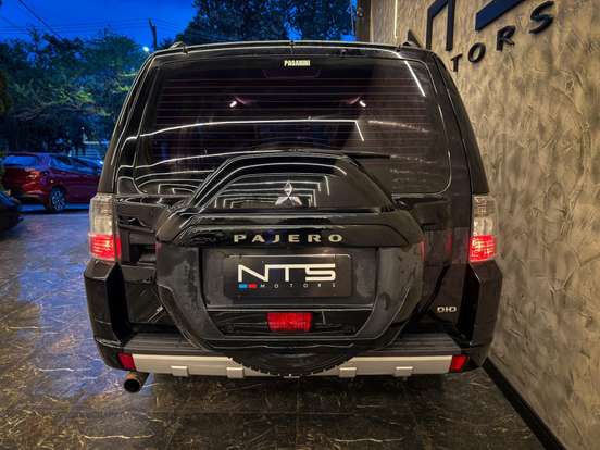 MITSUBISHI-PAJERO FULL-2015