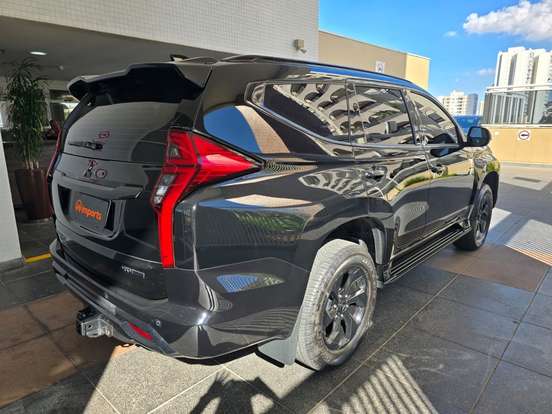MITSUBISHI-PAJERO SPORT-2024