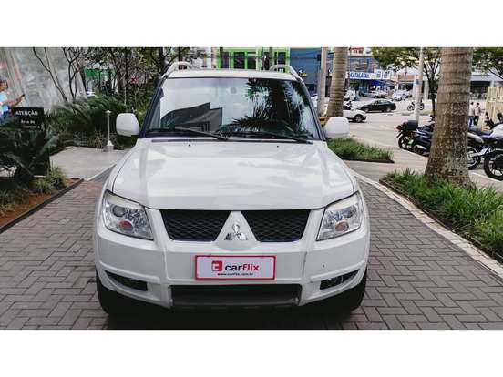 MITSUBISHI-PAJERO TR4-2013