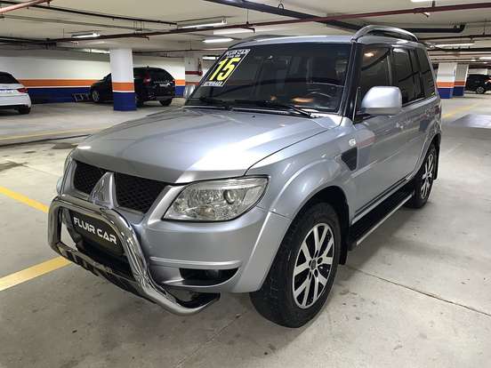 MITSUBISHI-PAJERO TR4-2.0 4X2 16V 140CV FLEX 4P AUTOMÁTICO MITSUBISHI-PAJERO TR4-2014