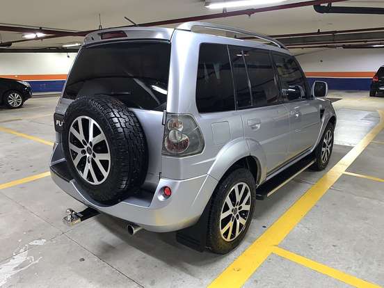 MITSUBISHI-PAJERO TR4-2.0 4X2 16V 140CV FLEX 4P AUTOMÁTICO MITSUBISHI-PAJERO TR4-2014