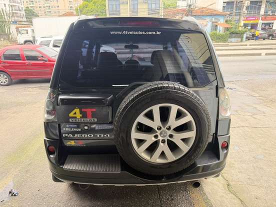 MITSUBISHI-PAJERO TR4-2010