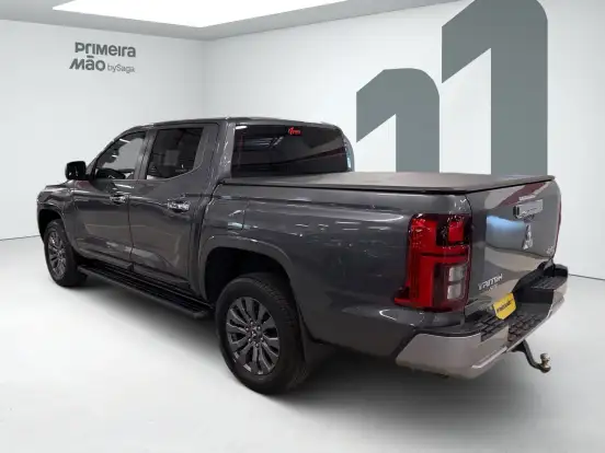 MITSUBISHI-TRITON-2.4 BITURBO DIESEL CD HPE 4X4 AUTOMÁTICO MITSUBISHI-TRITON-2025