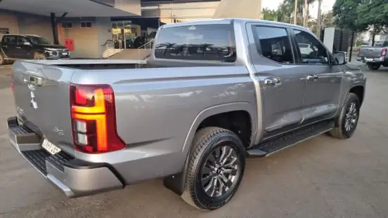 MITSUBISHI-TRITON-2.4 BITURBO DIESEL CD HPE-S 4X4 AUTOMÁTICO MITSUBISHI-TRITON-2025