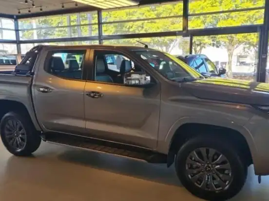 MITSUBISHI-TRITON-2.4 BITURBO DIESEL CD HPE-S 4X4 AUTOMÁTICO MITSUBISHI-TRITON-2026