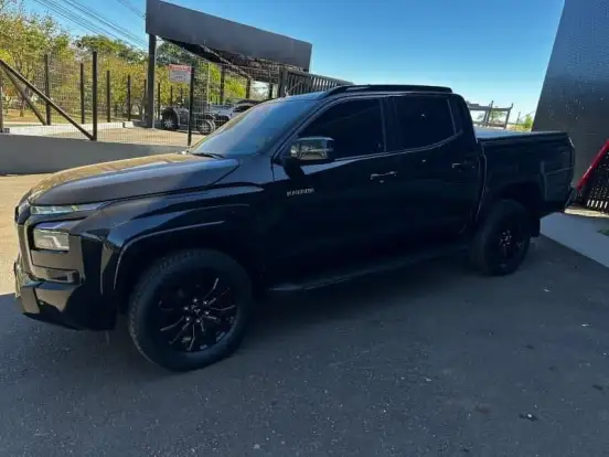 MITSUBISHI-TRITON-2025