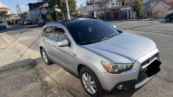 MITSUBISHI-ASX-2011