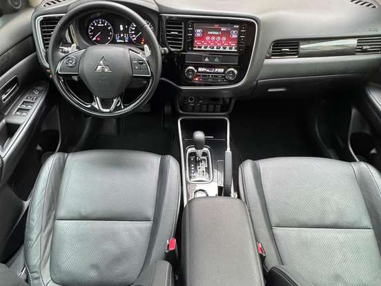 MITSUBISHI-OUTLANDER-2.0 COMFORT 16V GASOLINA 4P AUTOMÁTICO MITSUBISHI-OUTLANDER-2017