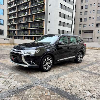 MITSUBISHI-OUTLANDER-2017
