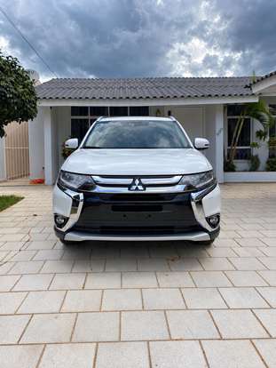 MITSUBISHI-OUTLANDER-2018