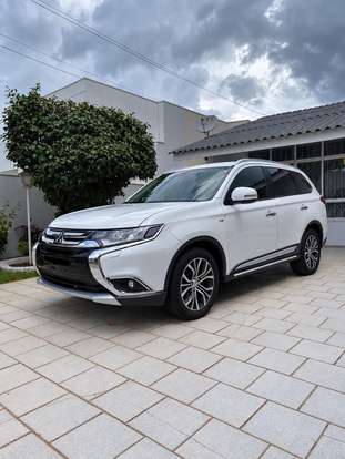 MITSUBISHI-OUTLANDER-2018