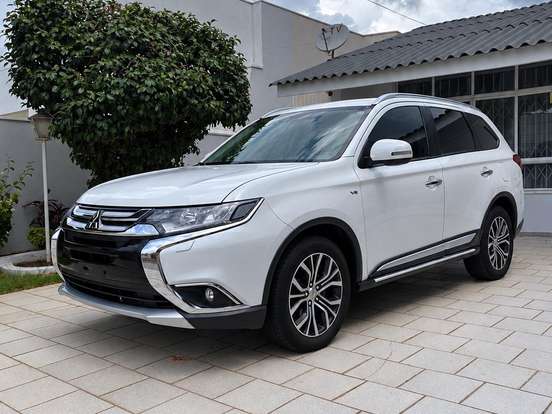 MITSUBISHI-OUTLANDER-3.0 GT 4X4 V6 24V GASOLINA 4P AUTOMÁTICO MITSUBISHI-OUTLANDER-2018