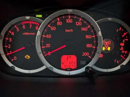 MITSUBISHI-PAJERO-2015