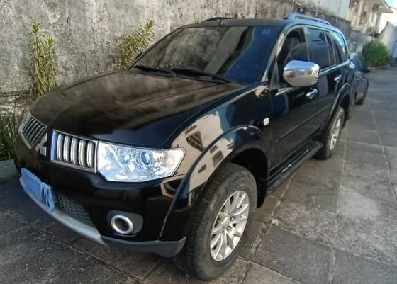 MITSUBISHI PAJERO DAKAR 3.2 HPE 4X4 7 LUGARES 16V TURBO INTERCOOLER DIESEL 4P AUTOMÁTICO