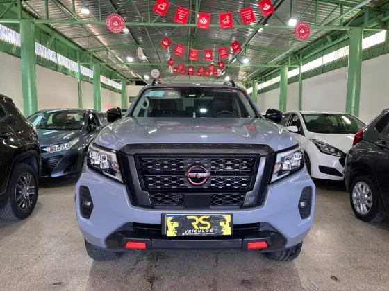 NISSAN FRONTIER 2.3 16V TURBO DIESEL PRO4X CD 4X4 AUTOMÁTICO