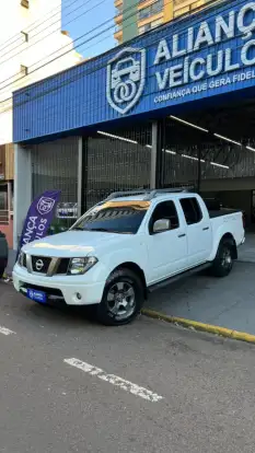 NISSAN-FRONTIER-2.5 LE ATTACK 4X4 CD TURBO ELETRONIC DIESEL 4P AUTOMÁTICO NISSAN-FRONTIER-2011