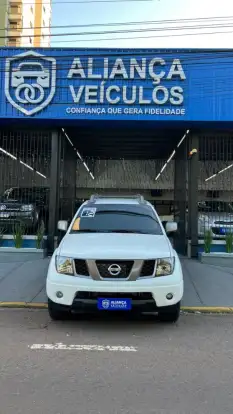 NISSAN-FRONTIER-2011