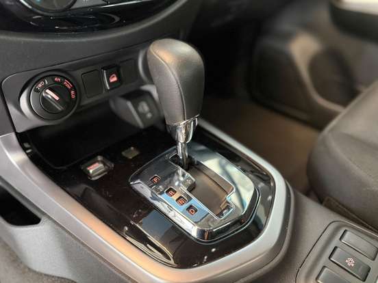 NISSAN-FRONTIER-2024