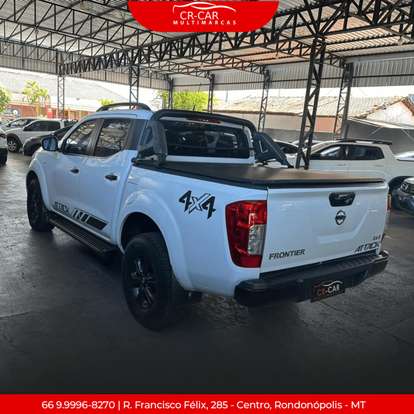 NISSAN-FRONTIER-2021