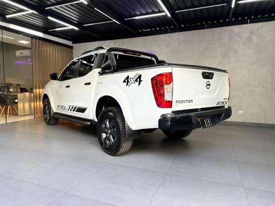 NISSAN-FRONTIER-2021