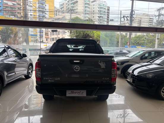 NISSAN-FRONTIER-2020